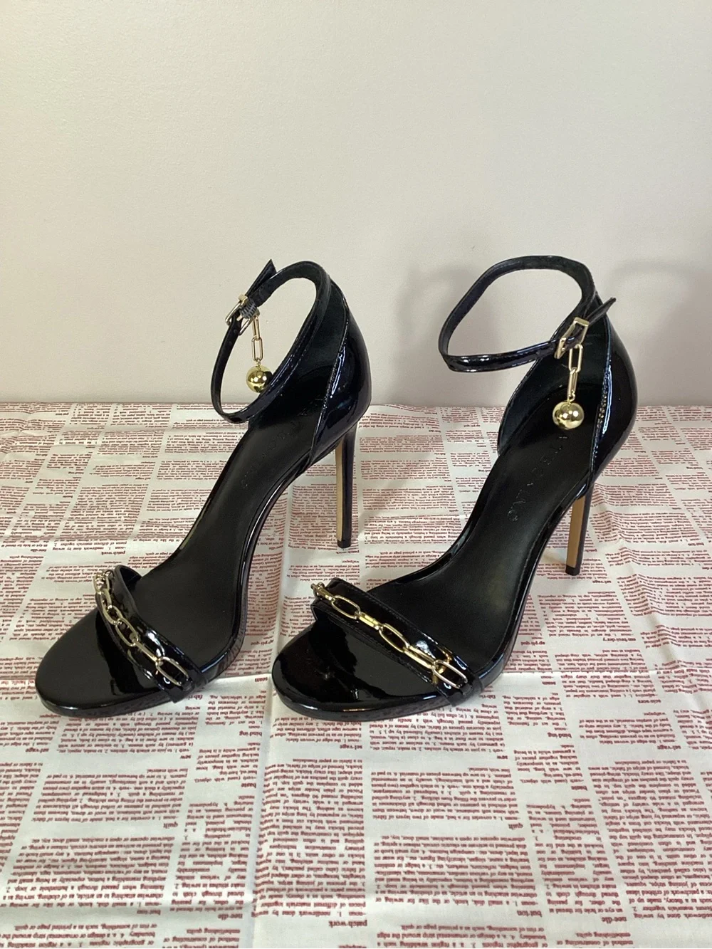 MATEO x I.N.C. Black Patent Leather Chain Heels NIB Size 10M